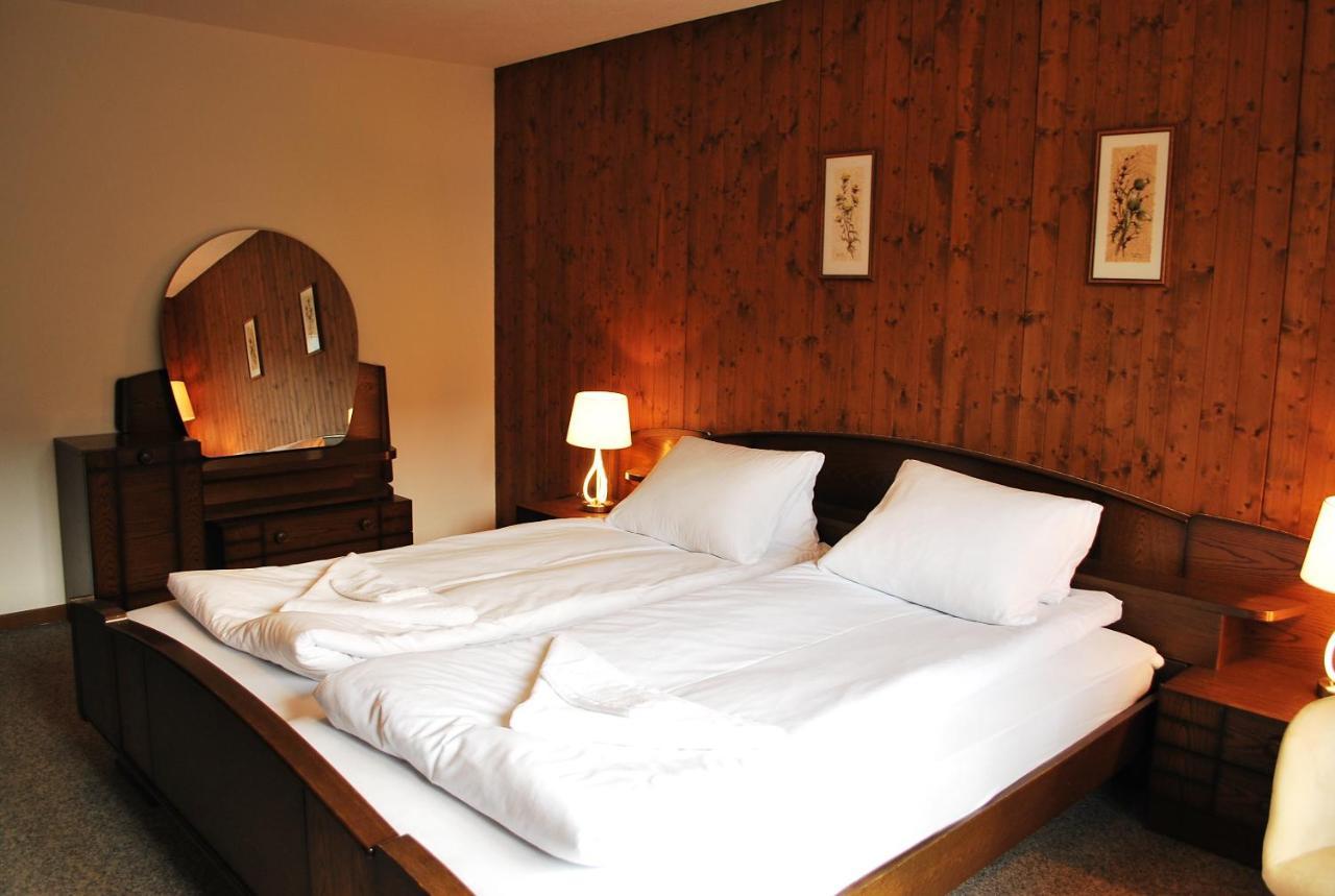 Rooms With Private Bathrooms Saas im Prattigau Buitenkant foto