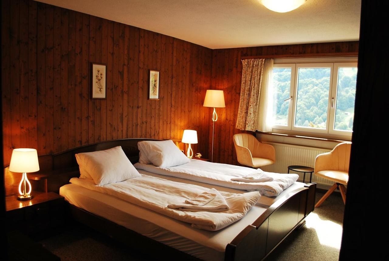 Rooms With Private Bathrooms Saas im Prattigau Buitenkant foto