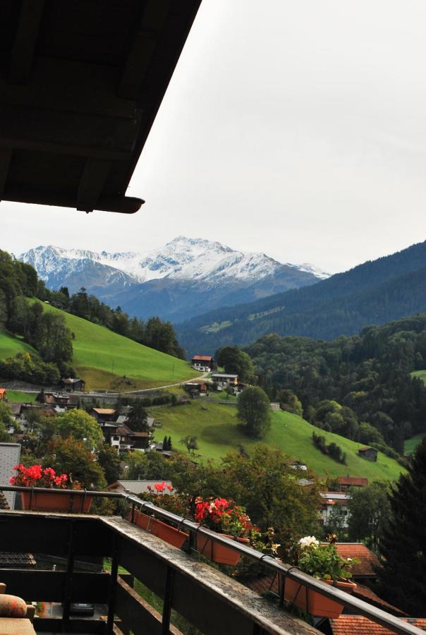 Rooms With Private Bathrooms Saas im Prattigau Buitenkant foto